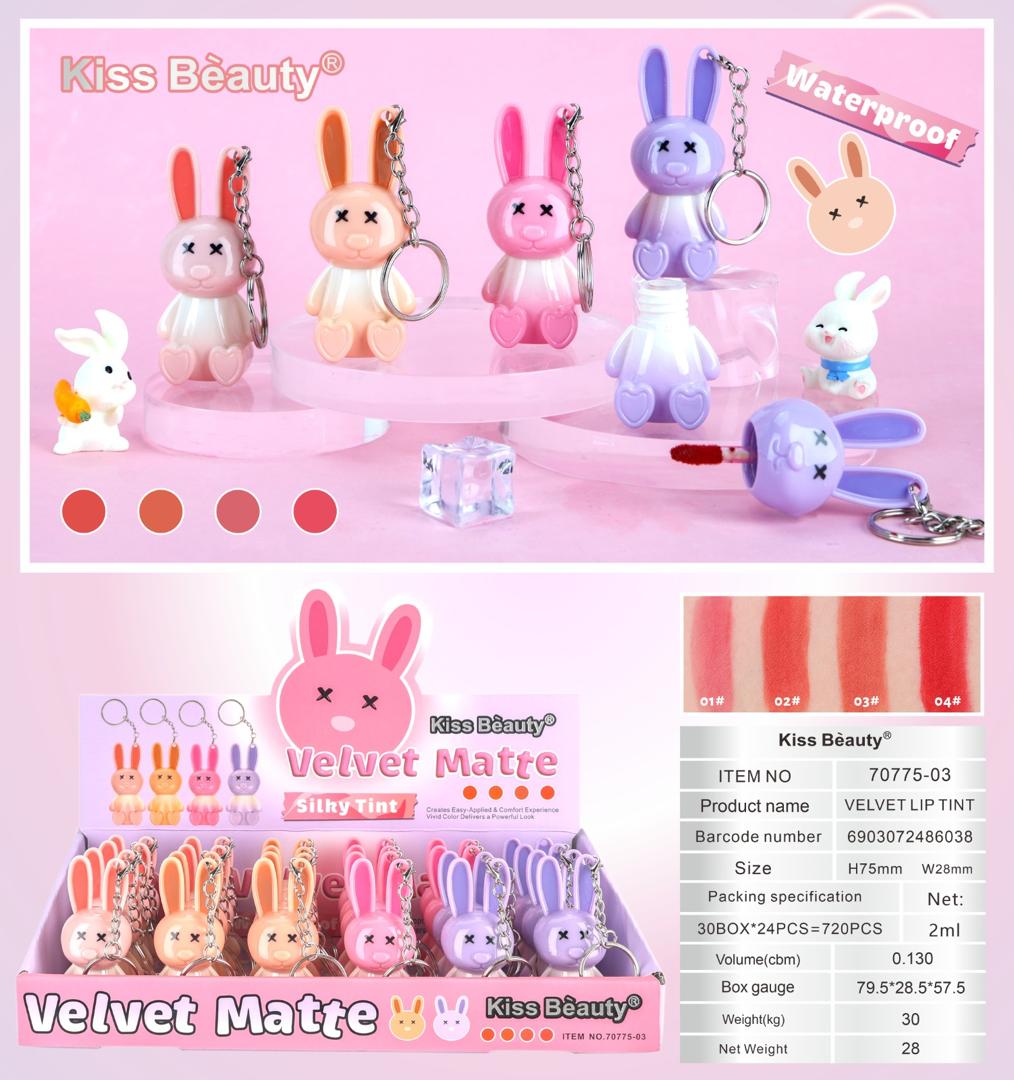 محدد وملمع الشفاه المخملي (Velvet Lip Tint / Velvet Matte) من ماركة كيس بيوتي (Kiss Beauty)