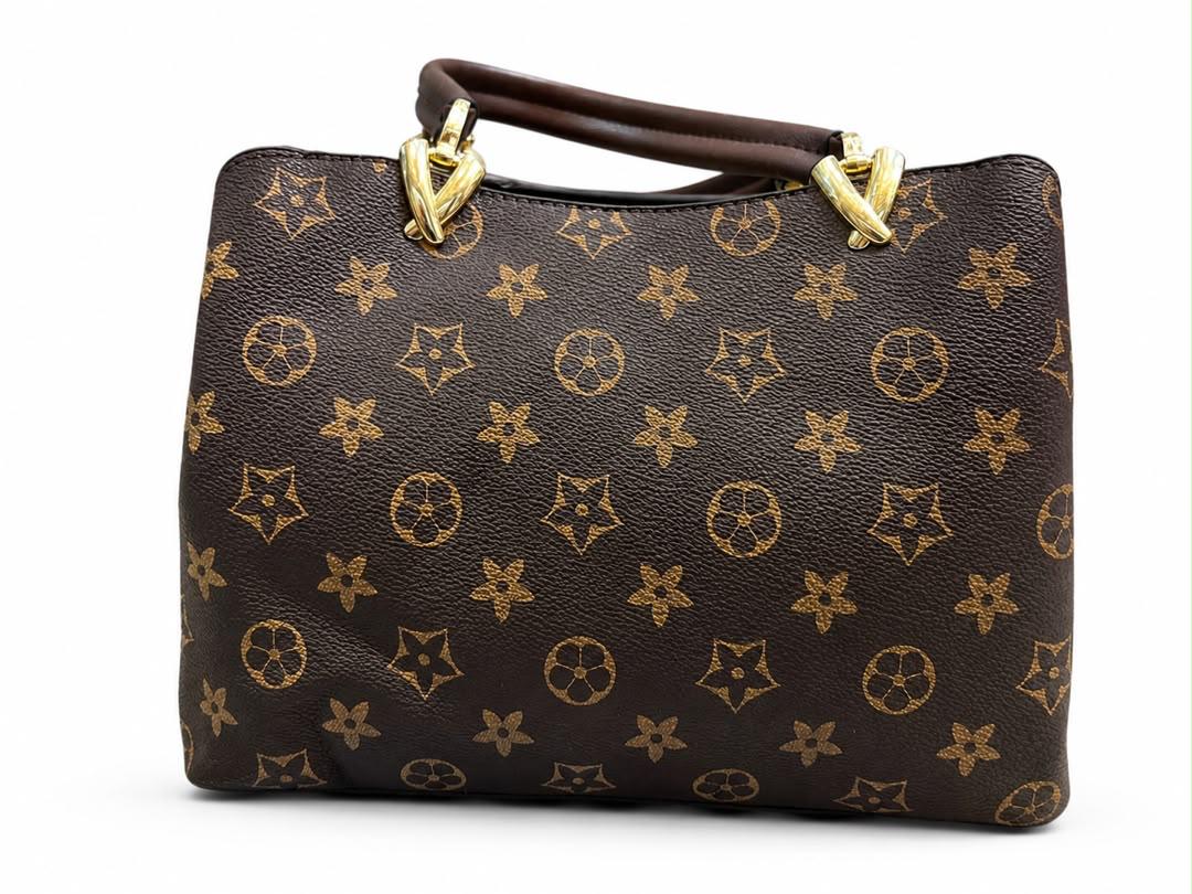 شنتة louis vuitton