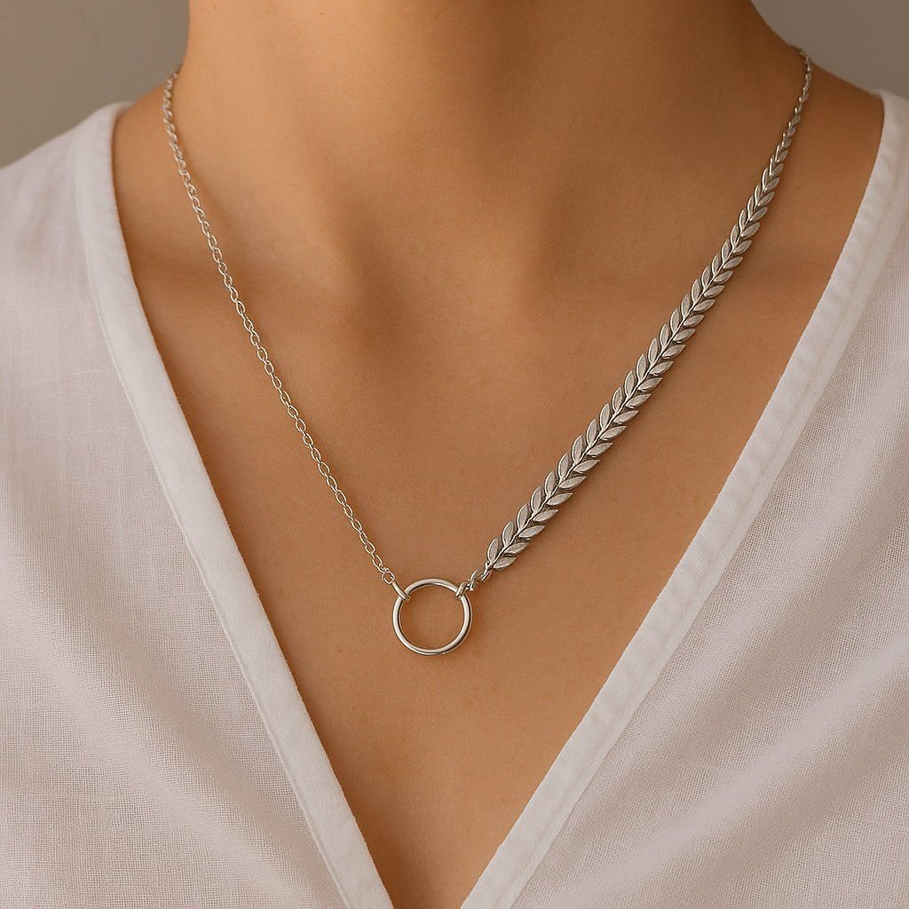 ACCESSORIES THAT MOVES WITH YOU
